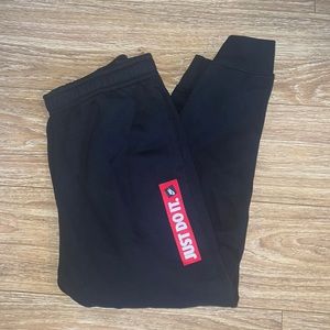 Nike joggers